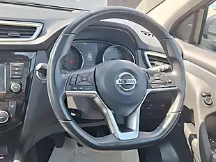 Used 2019 Nissan Qashqai N-Connecta Black - Interior and Exterior details 18