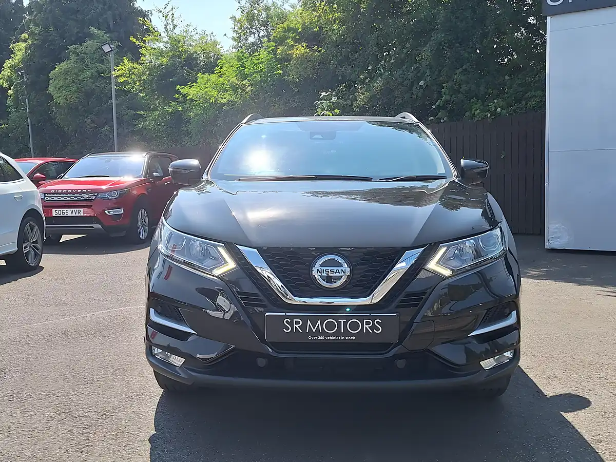 Used 2019 Nissan Qashqai N-Connecta Black - Interior and Exterior details 2