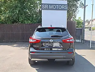 Used 2019 Nissan Qashqai N-Connecta Black - Interior and Exterior details 5