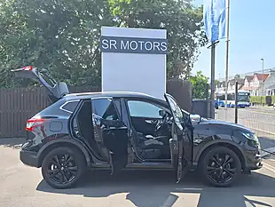 Used 2019 Nissan Qashqai N-Connecta Black - Interior and Exterior details 7