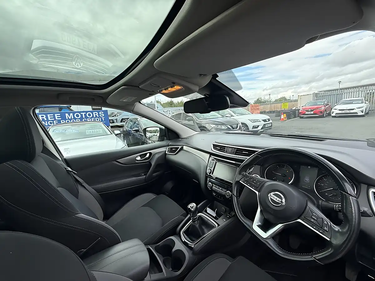 Used 2019 Nissan Qashqai N-Connecta Black - Interior and Exterior details 2