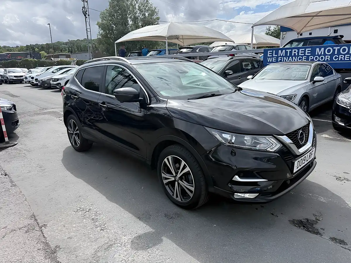 Used 2019 Nissan Qashqai N-Connecta Black - Interior and Exterior details 20