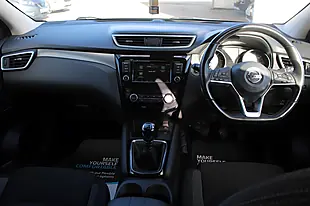 Used 2019 Nissan Qashqai N-Connecta Black - Interior and Exterior details 19