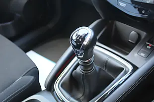 Used 2019 Nissan Qashqai N-Connecta Black - Interior and Exterior details 9