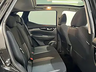 Used 2019 Nissan Qashqai N-Connecta Black - Interior and Exterior details 17
