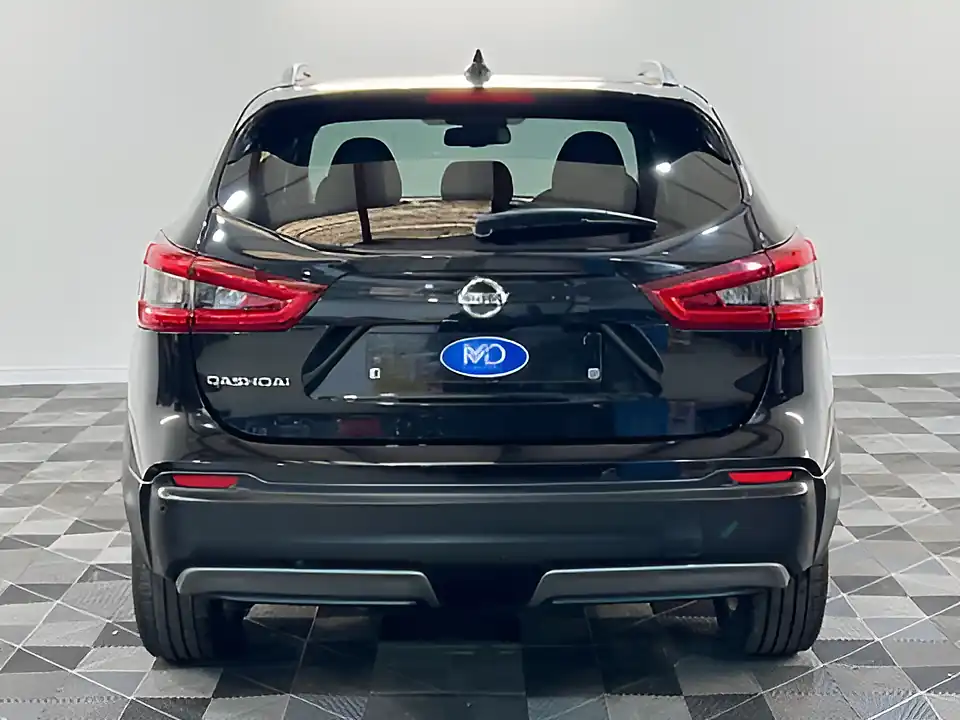 Used 2019 Nissan Qashqai N-Connecta Black - Interior and Exterior details 5