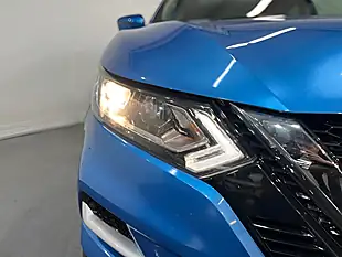 Used 2019 Nissan Qashqai N-Connecta Blue - Interior and Exterior details 5