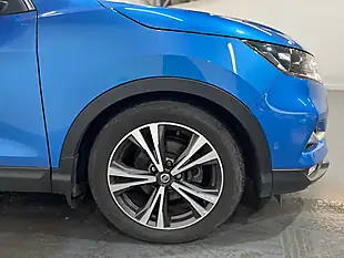 Used 2019 Nissan Qashqai N-Connecta Blue - Interior and Exterior details 8