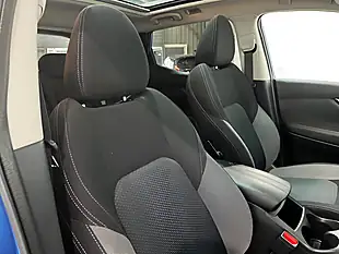 Used 2019 Nissan Qashqai N-Connecta Blue - Interior and Exterior details 9