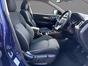 Used 2019 Nissan Qashqai N-Connecta Blue - Interior and Exterior details 10