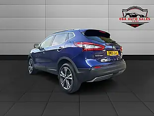 Used 2019 Nissan Qashqai N-Connecta Blue - Interior and Exterior details 5