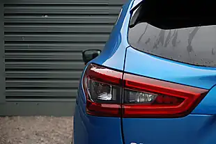 Used 2019 Nissan Qashqai N-Connecta Blue - Interior and Exterior details 17