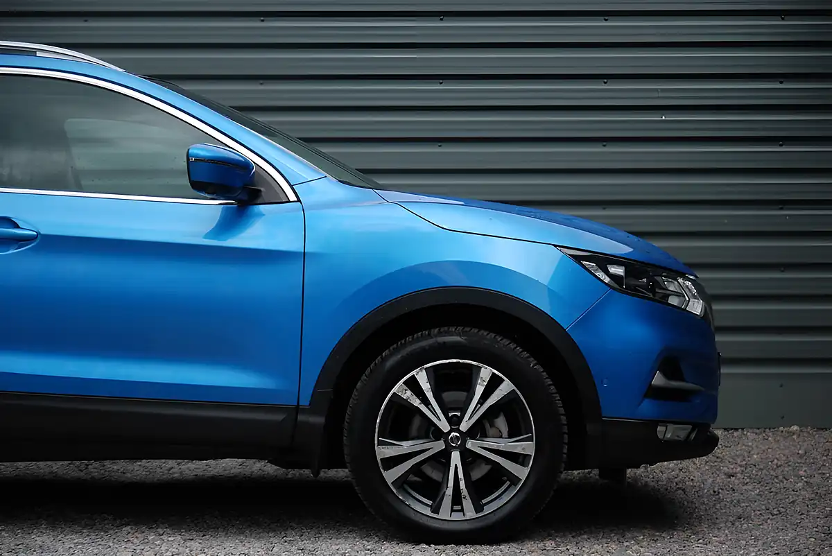 Used 2019 Nissan Qashqai N-Connecta Blue - Interior and Exterior details 19