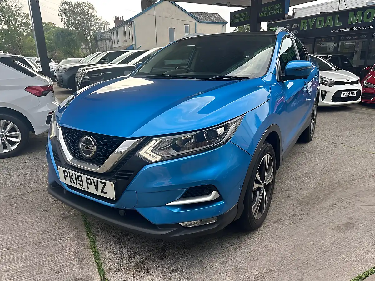 Used 2019 Nissan Qashqai N-Connecta Blue - Interior and Exterior details 2