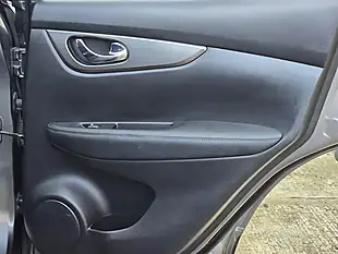 Used 2019 Nissan Qashqai N-Connecta Grey - Interior and Exterior details 14