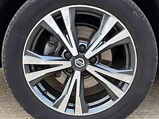 Used 2019 Nissan Qashqai N-Connecta Grey - Interior and Exterior details 16