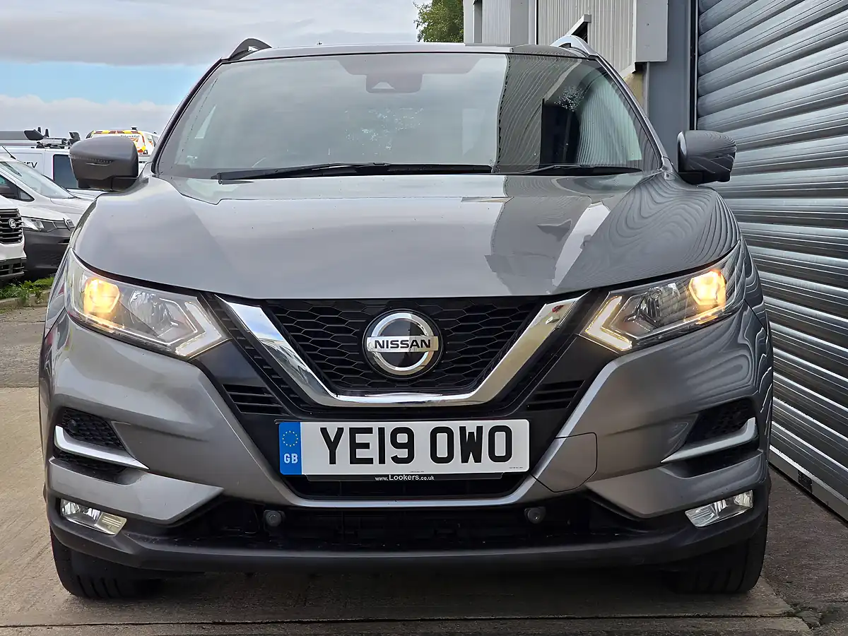 Used 2019 Nissan Qashqai N-Connecta Grey - Interior and Exterior details 2