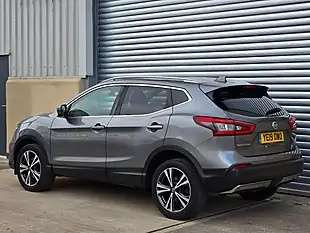 Used 2019 Nissan Qashqai N-Connecta Grey - Interior and Exterior details 4