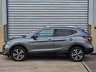 Used 2019 Nissan Qashqai N-Connecta Grey - Interior and Exterior details 6