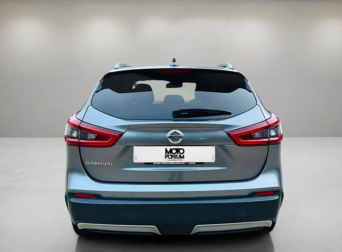 Used 2019 Nissan Qashqai N-Connecta Grey - Interior and Exterior details 10