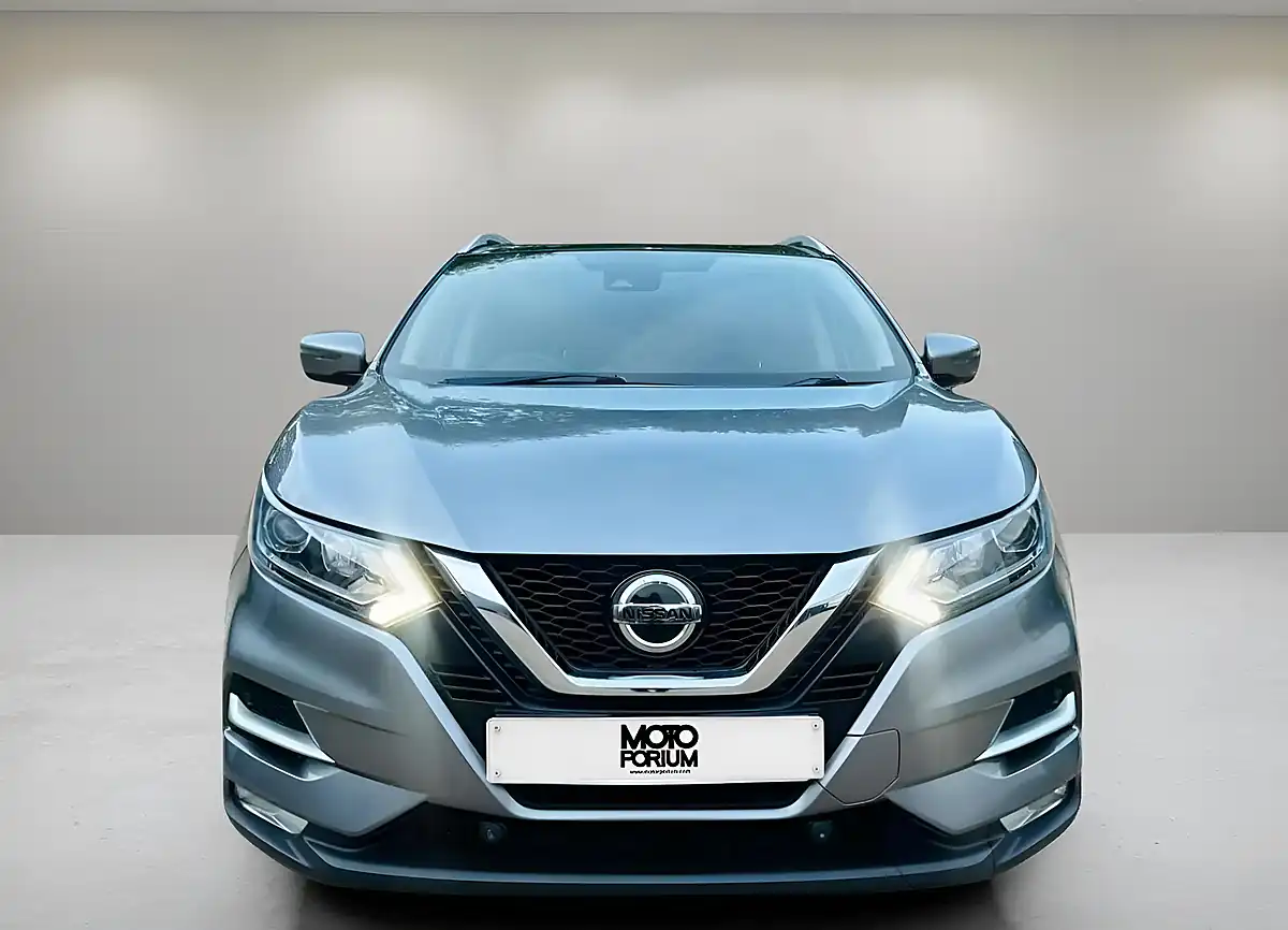Used 2019 Nissan Qashqai N-Connecta Grey - Interior and Exterior details 3