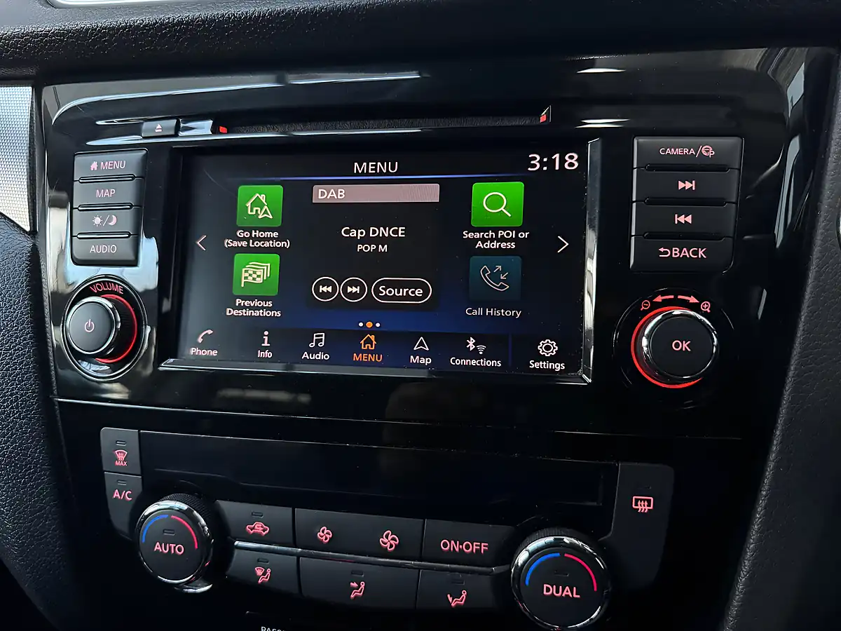 Used 2019 Nissan Qashqai N-Connecta Gun Metal Grey - Interior and Exterior details 12