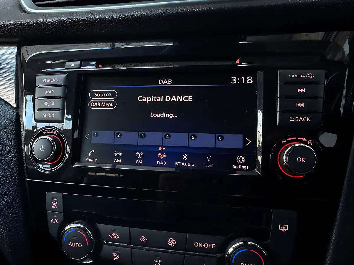 Used 2019 Nissan Qashqai N-Connecta Gun Metal Grey - Interior and Exterior details 14