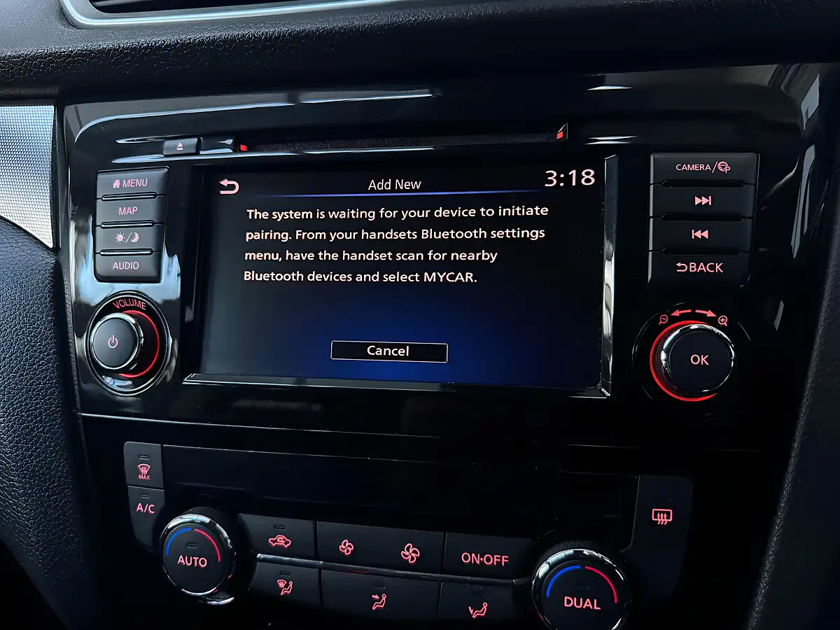 Used 2019 Nissan Qashqai N-Connecta Gun Metal Grey - Interior and Exterior details 15