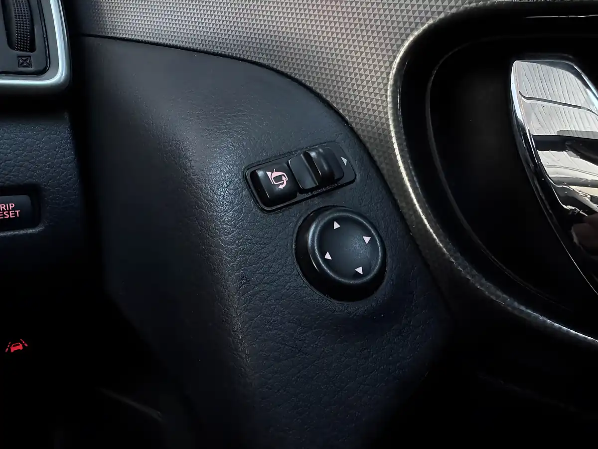 Used 2019 Nissan Qashqai N-Connecta Gun Metal Grey - Interior and Exterior details 18