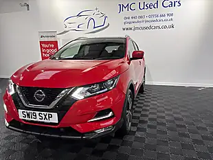Used 2019 Nissan Qashqai N-Connecta Magnetic Red - Interior and Exterior details 7