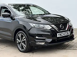 Used 2019 Nissan Qashqai N-Connecta Pearl Black - Interior and Exterior details 2