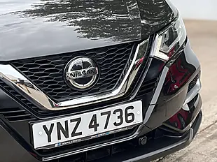 Used 2019 Nissan Qashqai N-Connecta Pearl Black - Interior and Exterior details 4