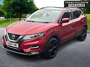 Used 2019 Nissan Qashqai N-Connecta Red - Interior and Exterior details 5