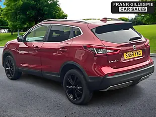 Used 2019 Nissan Qashqai N-Connecta Red - Interior and Exterior details 6