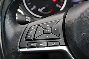 Used 2019 Nissan Qashqai N-Connecta Red - Interior and Exterior details 19