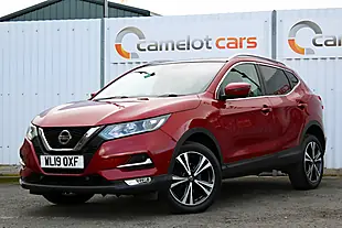 Used 2019 Nissan Qashqai N-Connecta Red - Interior and Exterior details 2