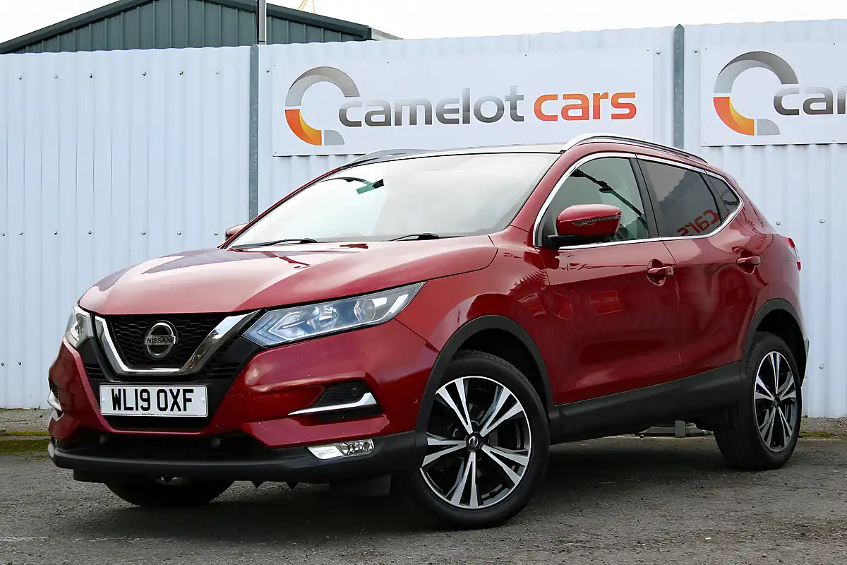 Used 2019 Nissan Qashqai N-Connecta Red - Interior and Exterior details 2