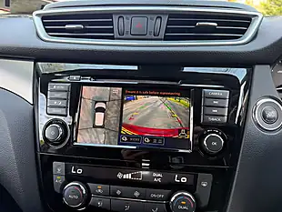 Used 2019 Nissan Qashqai N-Connecta Red - Interior and Exterior details 16