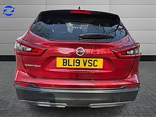 Used 2019 Nissan Qashqai N-Connecta Red - Interior and Exterior details 5