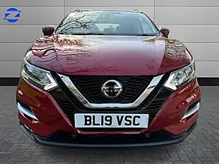 Used 2019 Nissan Qashqai N-Connecta Red - Interior and Exterior details 6