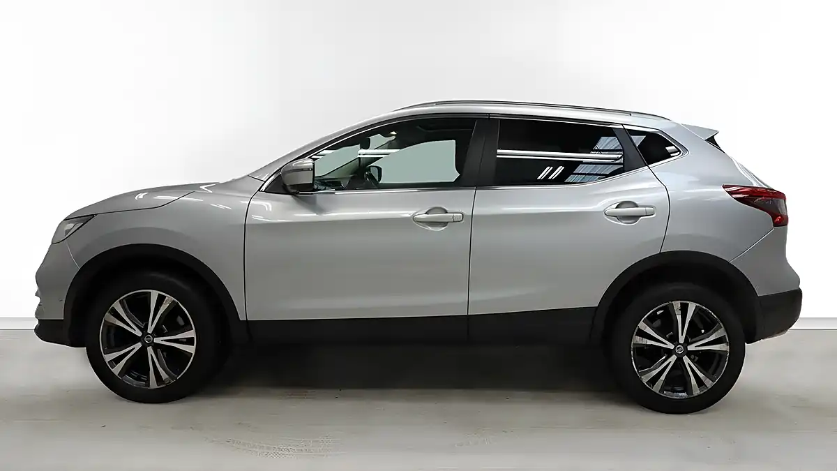 Used 2019 Nissan Qashqai N-Connecta Silver - Interior and Exterior details 6