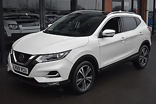 Used 2019 Nissan Qashqai N-Connecta Storm White - Interior and Exterior details 10