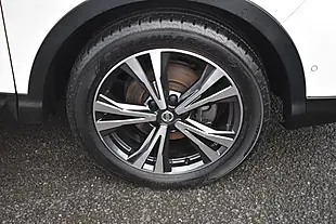 Used 2019 Nissan Qashqai N-Connecta Storm White - Interior and Exterior details 18