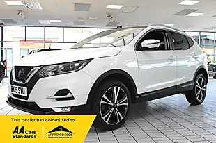 Used 2019 Nissan Qashqai N-Connecta Storm White - Interior and Exterior details 2