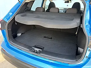 Used 2019 Nissan Qashqai N-Connecta Vivid Blue - Interior and Exterior details 14
