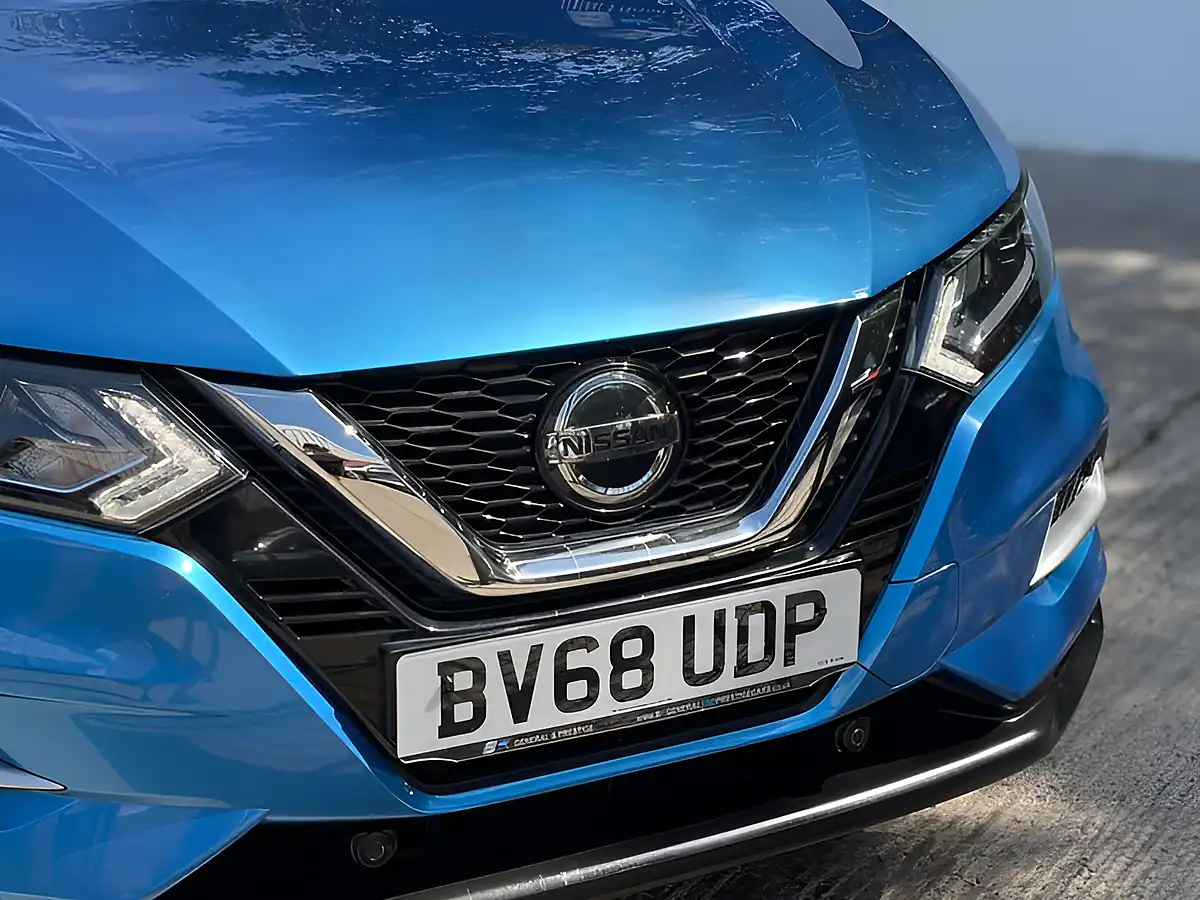 Used 2019 Nissan Qashqai N-Connecta Vivid Blue - Interior and Exterior details 3