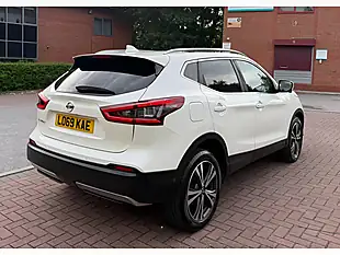 Used 2019 Nissan Qashqai N-Connecta White - Interior and Exterior details 16
