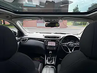 Used 2019 Nissan Qashqai N-Connecta White - Interior and Exterior details 3