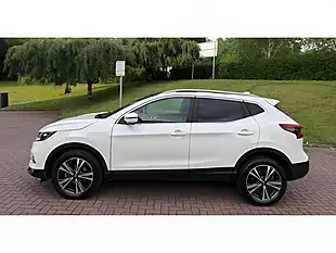 Used 2019 Nissan Qashqai N-Connecta White - Interior and Exterior details 4