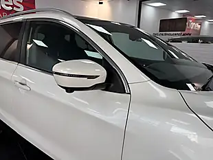 Used 2019 Nissan Qashqai N-Connecta White - Interior and Exterior details 13